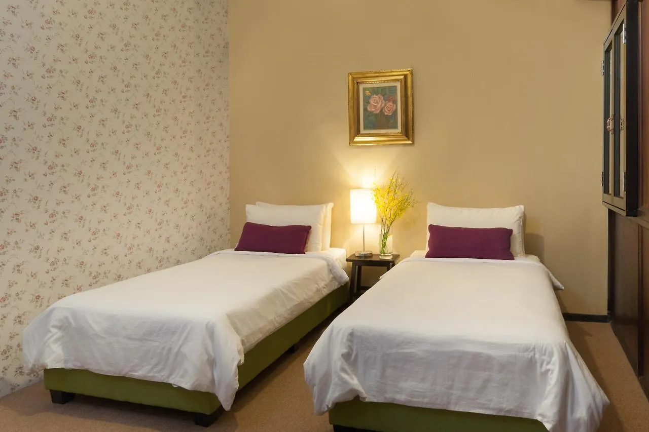Carnarvon House Otel George Town 2*,